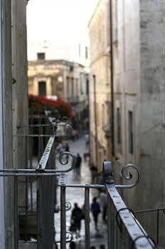 Palazzo Belli B&B Lecce Exterior foto